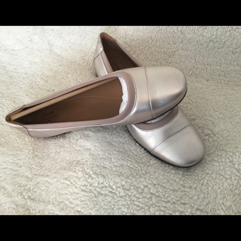 Clarks Darcy Cap 2 Platinum